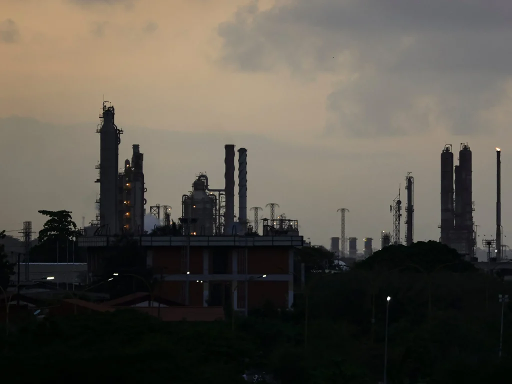 Here are the countries with the most oil reserves, and where Venezuela ranks