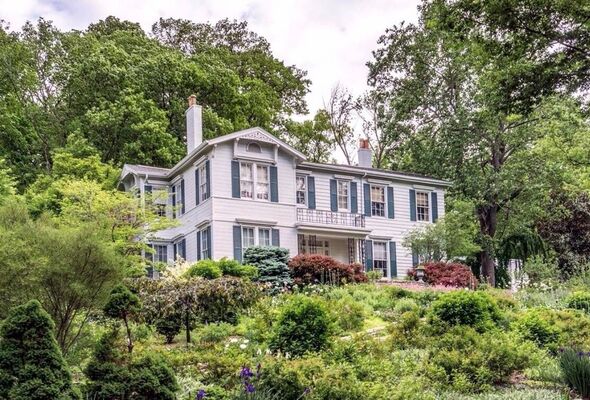 Cincinnati police launch inquiry after windows at JD Vance’s house are left ‘broken