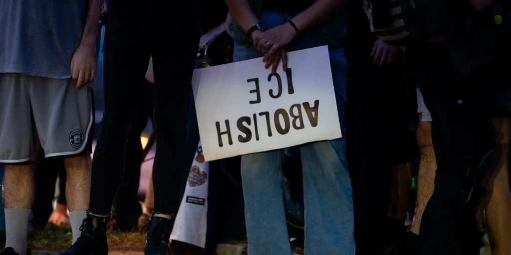 Democrats Resist “Abolish ICE” Surge, Risk Political Backlash