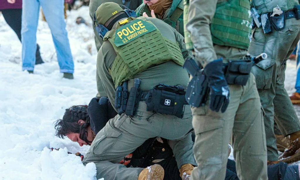 Minneapolis Schools Shut Down for 2 Days in Wake of ICE Clashes, Fatal Shooting