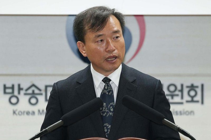 Korea communications chief urges Kobaco overhaul as ad market shifts online