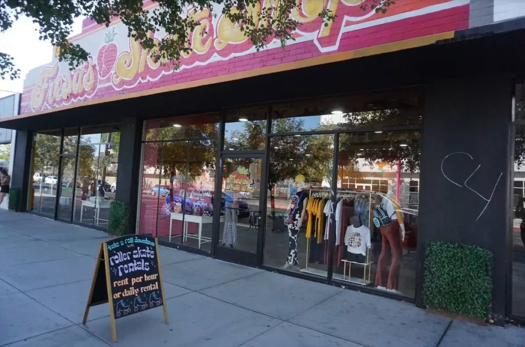 Las Vegas businesses participate in 'ICE Out' protest by closing on Friday
-