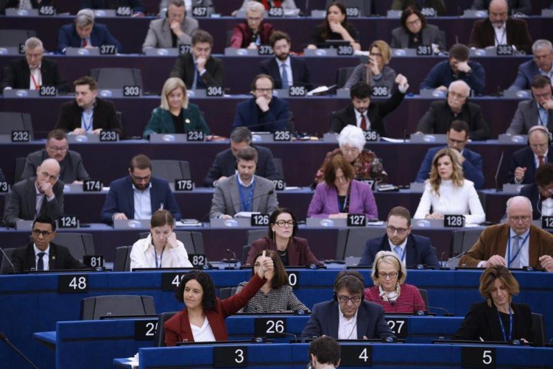 Mercosur moves ahead with EU trade deal OKs despite European delay
-