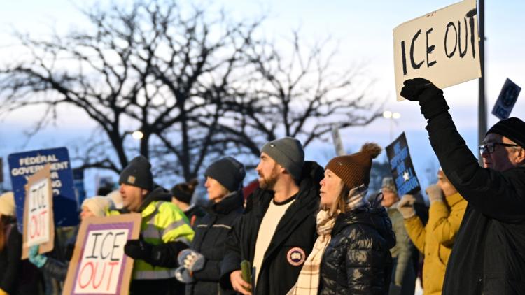 FBI cuts Minnesota officials’ access to investigation of fatal shooting by an ICE agent