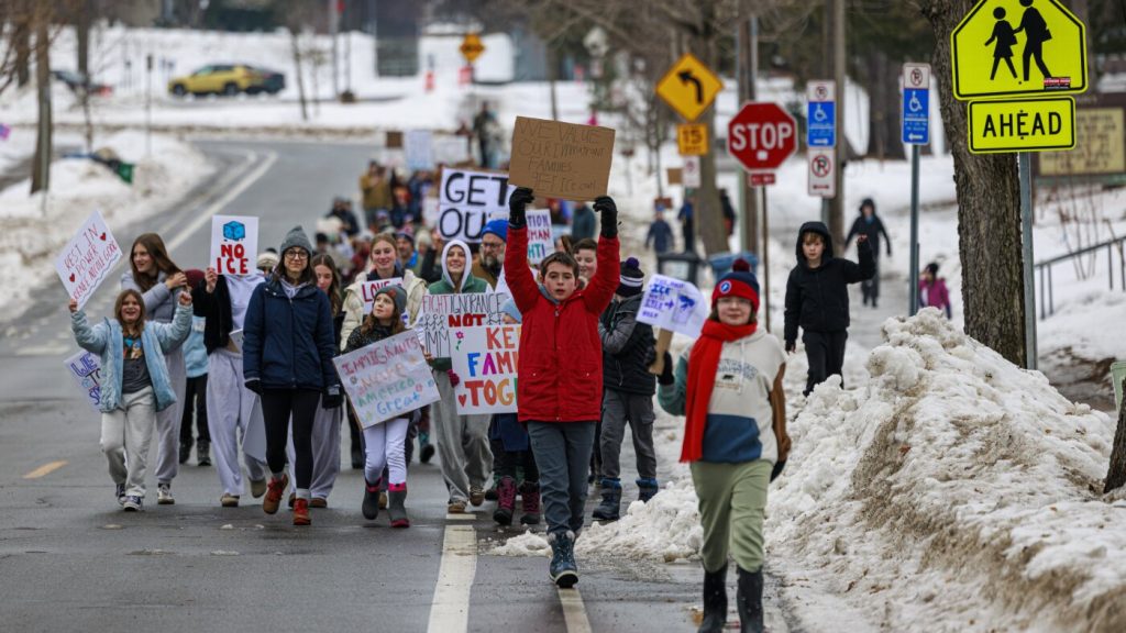 Photos: Protests grow over the fatal ICE shooting in Minneapolis