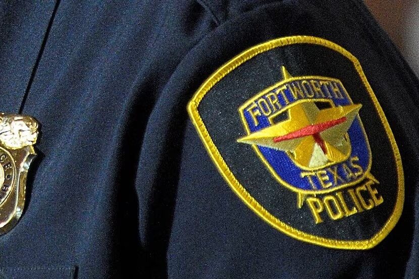 1 dead, 1 injured after police chase leads to traffic accident in Fort Worth on Saturday