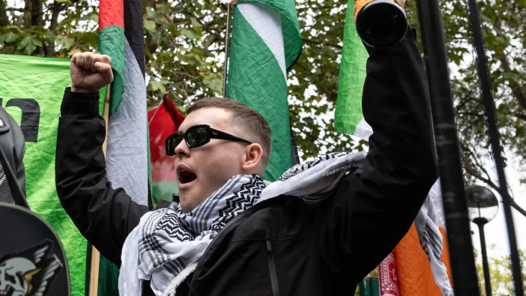 Kneecap Terror Case: Irish Rap Trio Criticizes U.K. Government Over Reserved Judgement