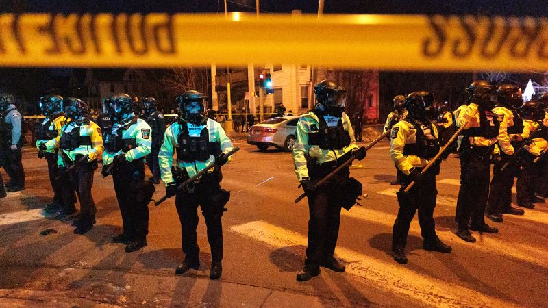 ICE’s Minneapolis actions and legal questions explained