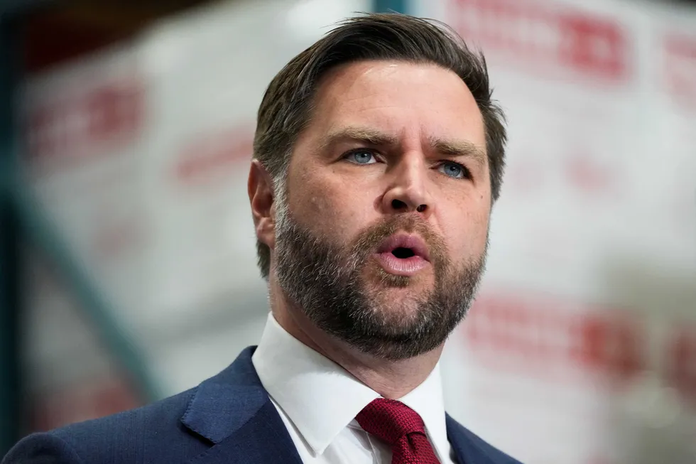 Secret Service seizes man accused of hammer attack on JD Vance’s home