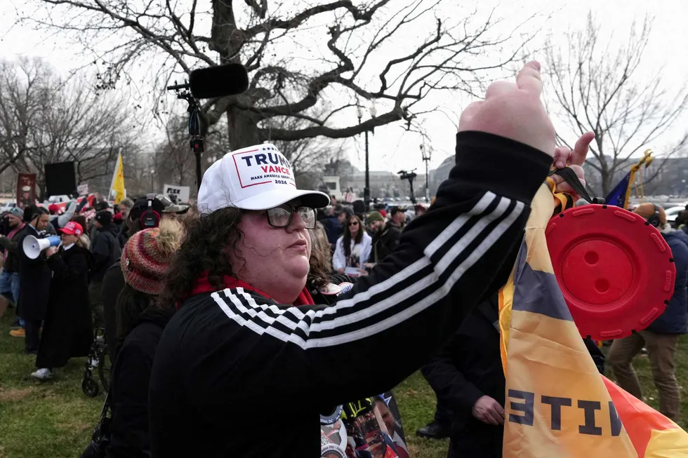 Diseased animal!’ Pardoned J6 rioters cuss and jeer at Capitol police during march