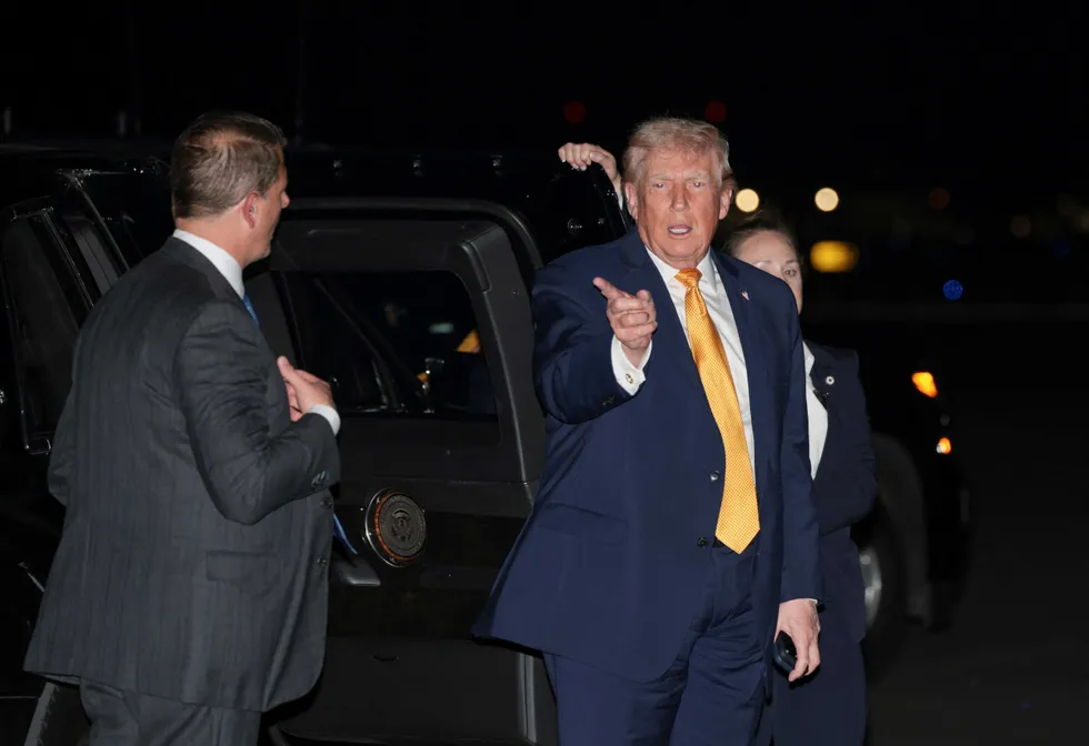 Trump tells reporters Venezuela is ‘dead’ and needs ‘big investment’ from oil companies