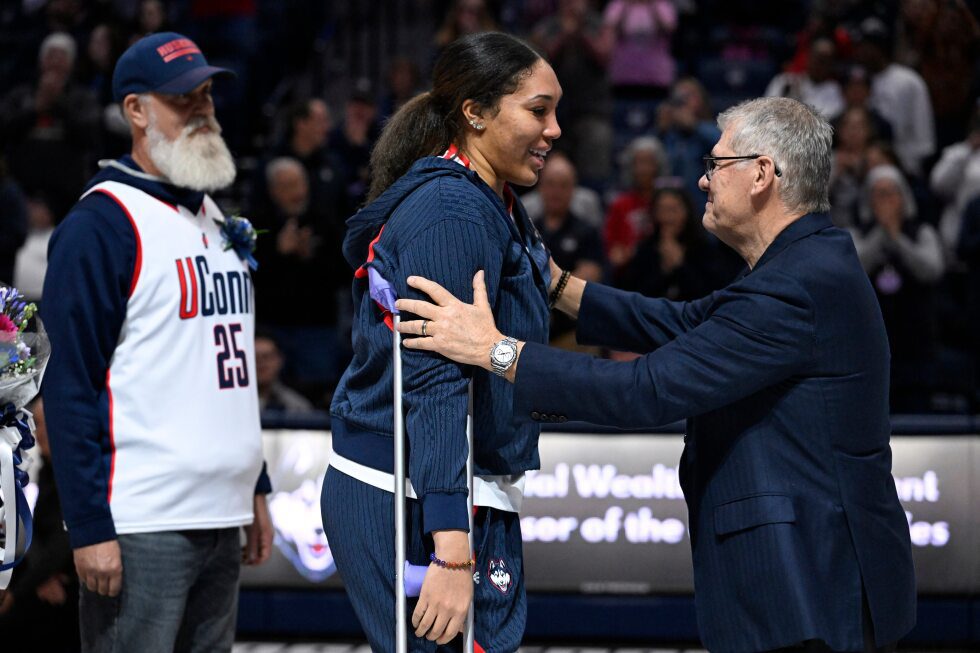 Auriemma’s record-breaking 655th Top 25 appearance