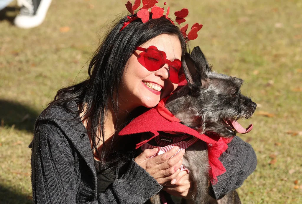 Paws in the Park: Adorable Dog Moments at Lake Eola