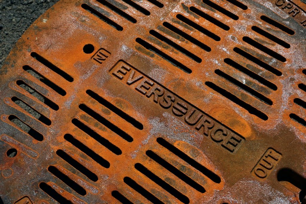 Barclays Plc, Bank of America Corp., Citigroup Inc., JPMorgan Chase & Co., Morgan Stanley, and Mitsubishi UFJ Financial Group Inc. raise $1.5 billion for Eversource Energy