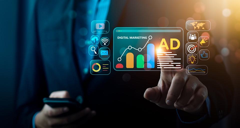 AppLovin Shares Crash Despite Stellar Growth. Is It Time to Buy the Stock on the Dip?