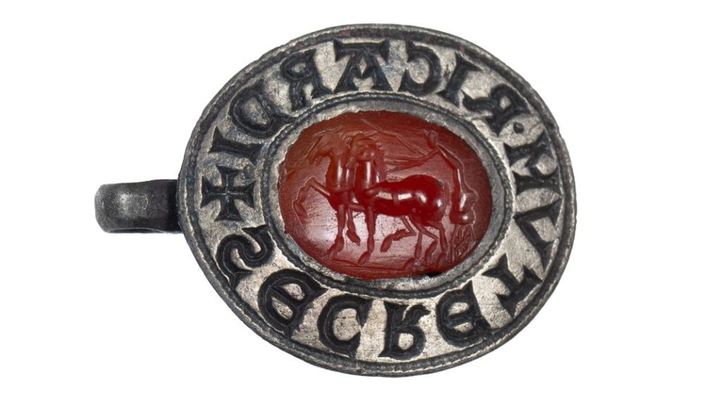 Rare medieval seal with 'Richard's secret' and Roman gemstone found in UK