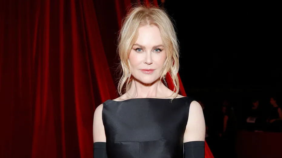 Nicole Kidman's post-divorce glow: sun-soaked bedroom snap