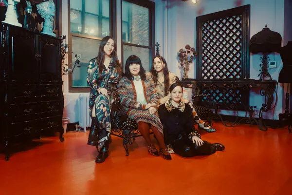 Fashion Designer Anna Sui Expands Brand with Help of Three Nieces