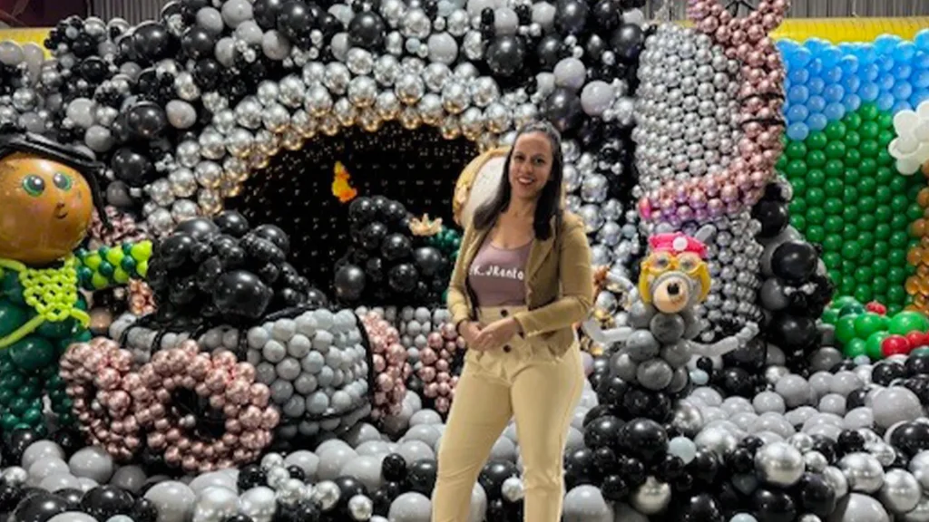 Flight attendant's $28k balloon side hustle: how she turned weekends into a booming business