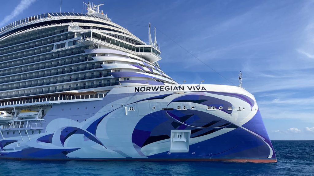 Elliott builds 10% stake in Norwegian Cruise, pushes for board change
