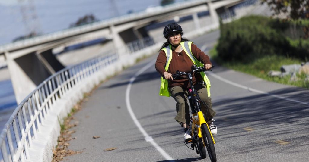 California wanted to buy e-bikes for residents. Glitches, funding short-circuited the effort
