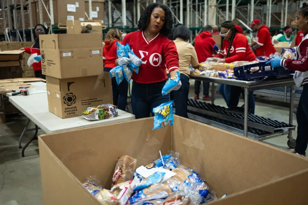 Divine Nine's record-breaking bread repack for Chicago Food Depository
