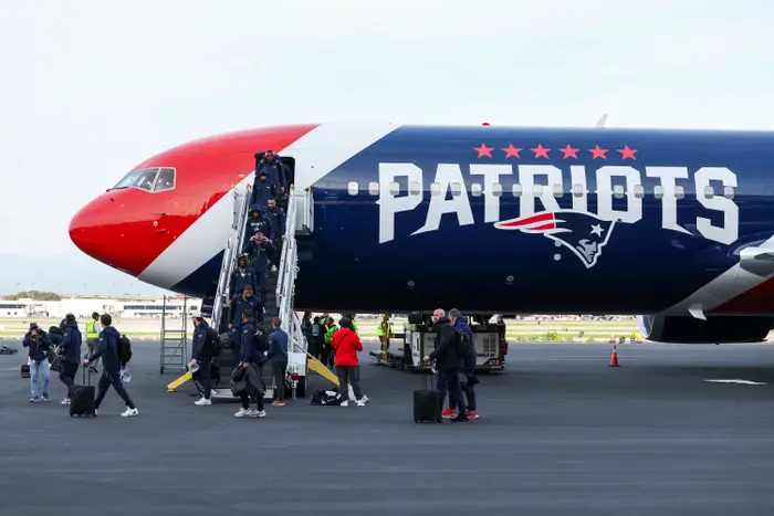 Flexjet opens pop-up private terminal at Oakland Airport for Super Bowl