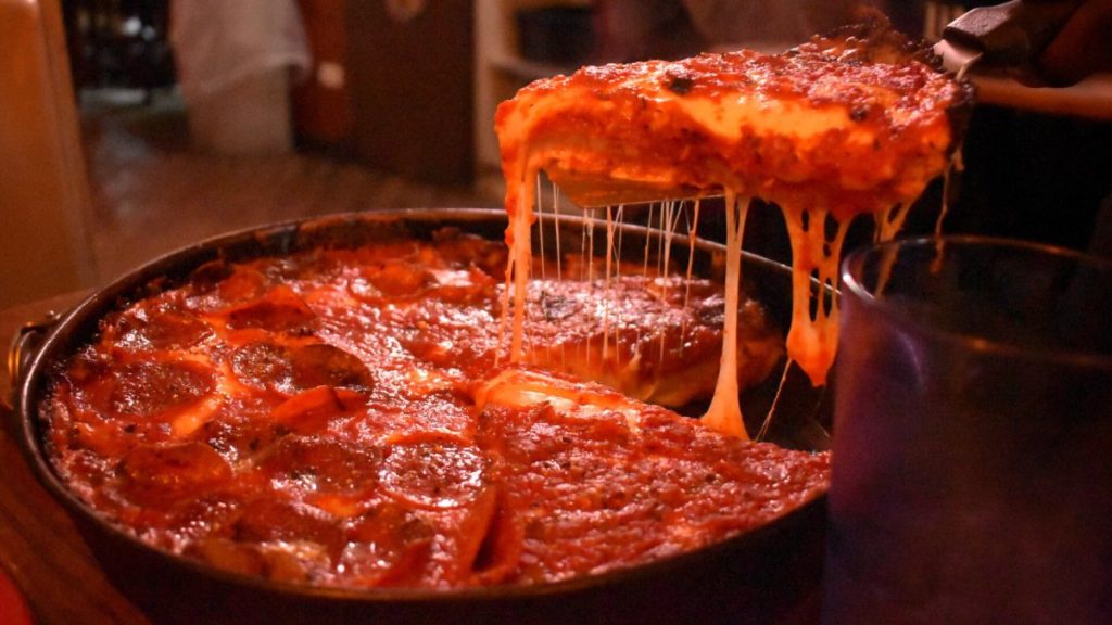 Uno Pizzeria closes over 100 restaurants, offering discounts