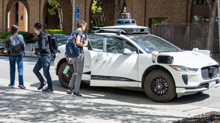 Waymo announces $16 billion funding round