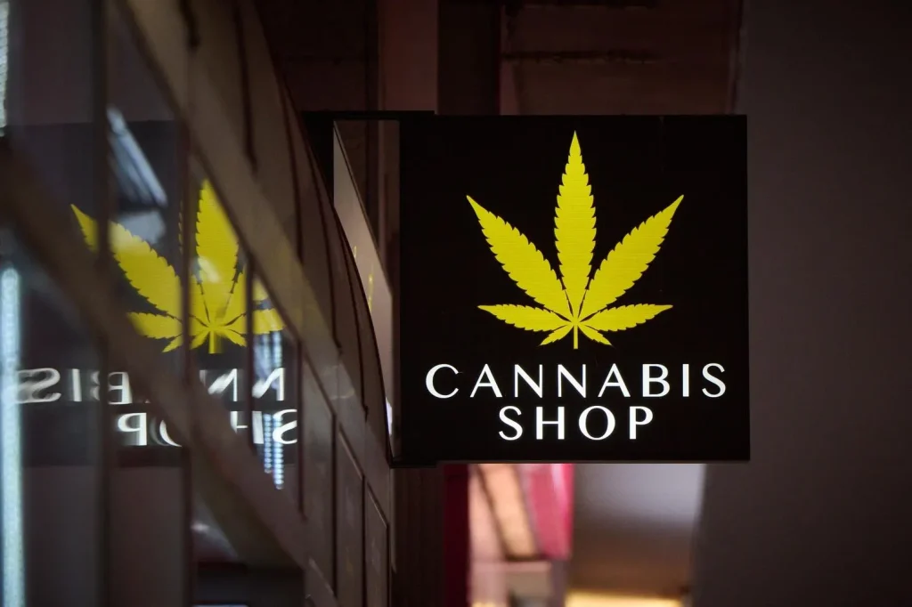 Virginia Lawmakers Advance Cannabis Sales Bills: Key Steps Taken