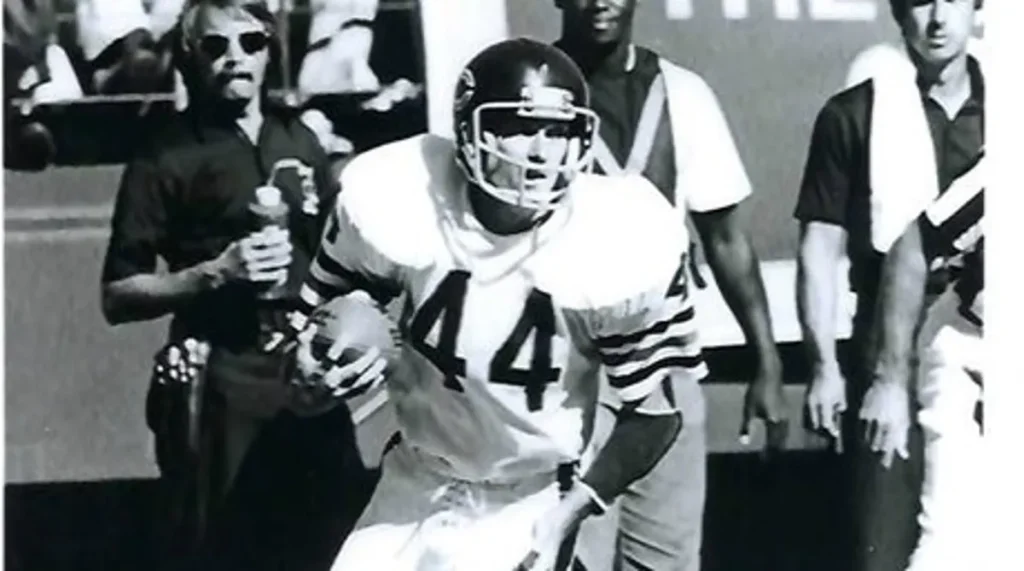 Terry Schmidt's journey from NFL to dentistry: Inspiring lessons for young athletes