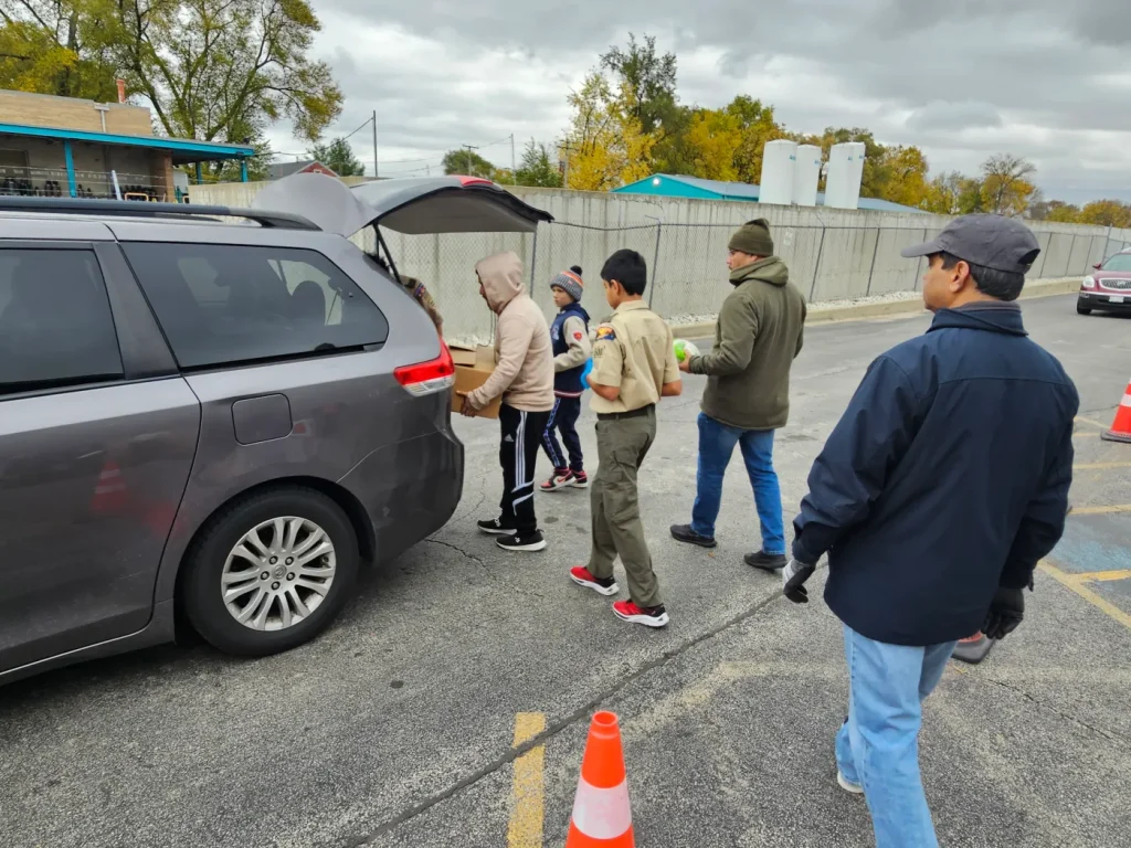 Aurora food pantry's Saturday drive-up service with West Aurora School District