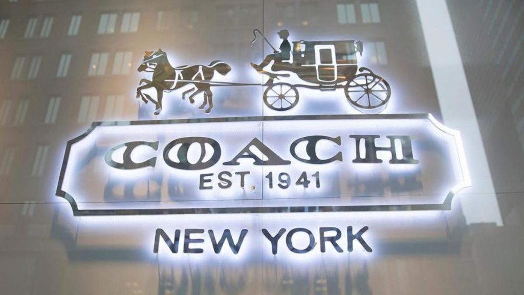 Coach Outlet launches closing down sales up to 67% off on 2-in-1 wallet purse
