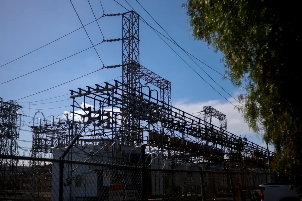 PG&E lowers electricity bills by 1.8% for customers this month