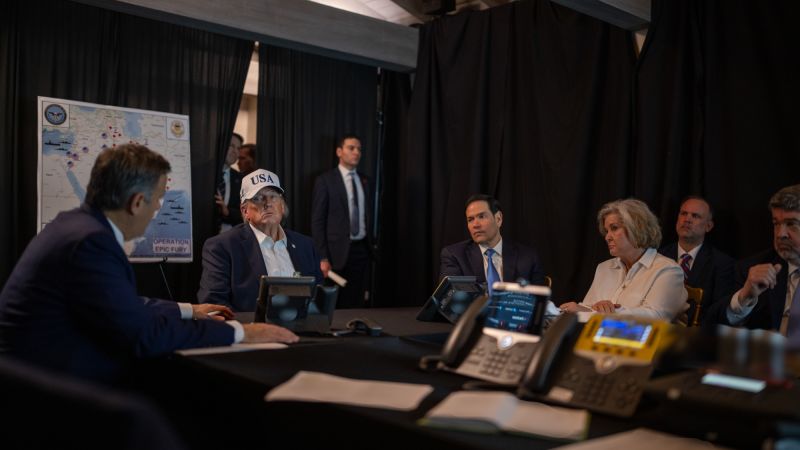 Trump's Mar-a-Lago: makeshift Situation Room at charity gala