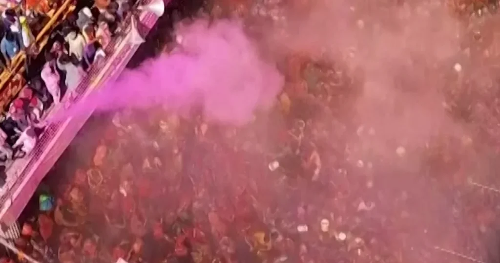 India's Huranga Holi Festival: Thousands Celebrate Colorful Tradition