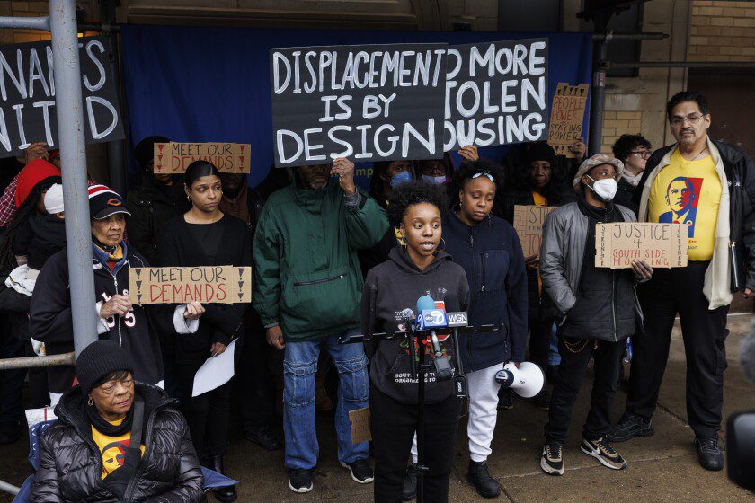 Low-income tenants near Obama Presidential Center fight to stay in building as sale nears