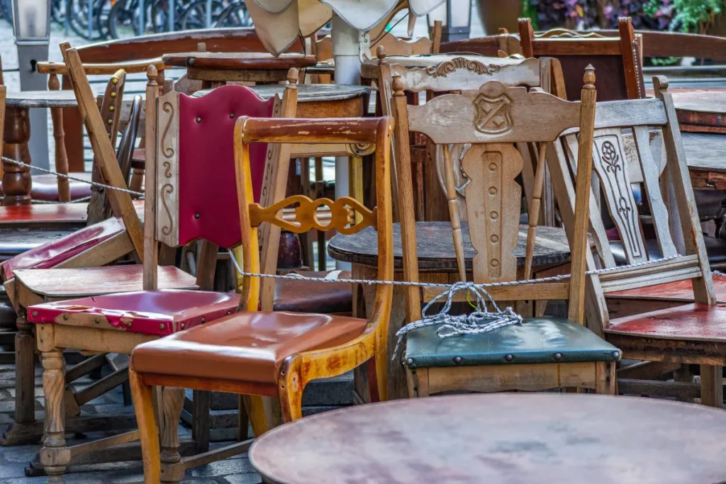 Goodwill Thrifter Discovers Haunting Note Underneath Wooden Chair