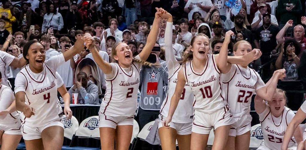 Guntersville's epic comeback in Class 5A girls final stuns Moody