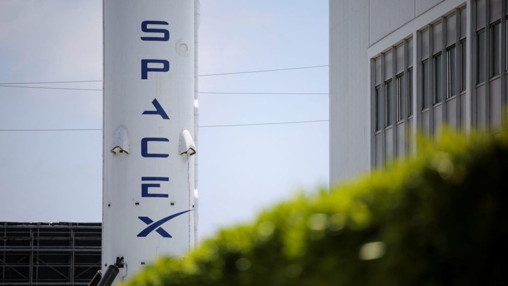 SpaceX wants early inclusion on the Nasdaq 100 index, Reuters sources say