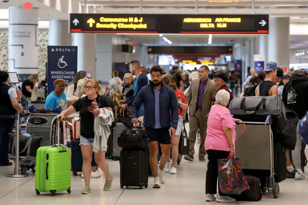 Airport to undergo $1 billion upgrade, only benefiting American Airlines customers
