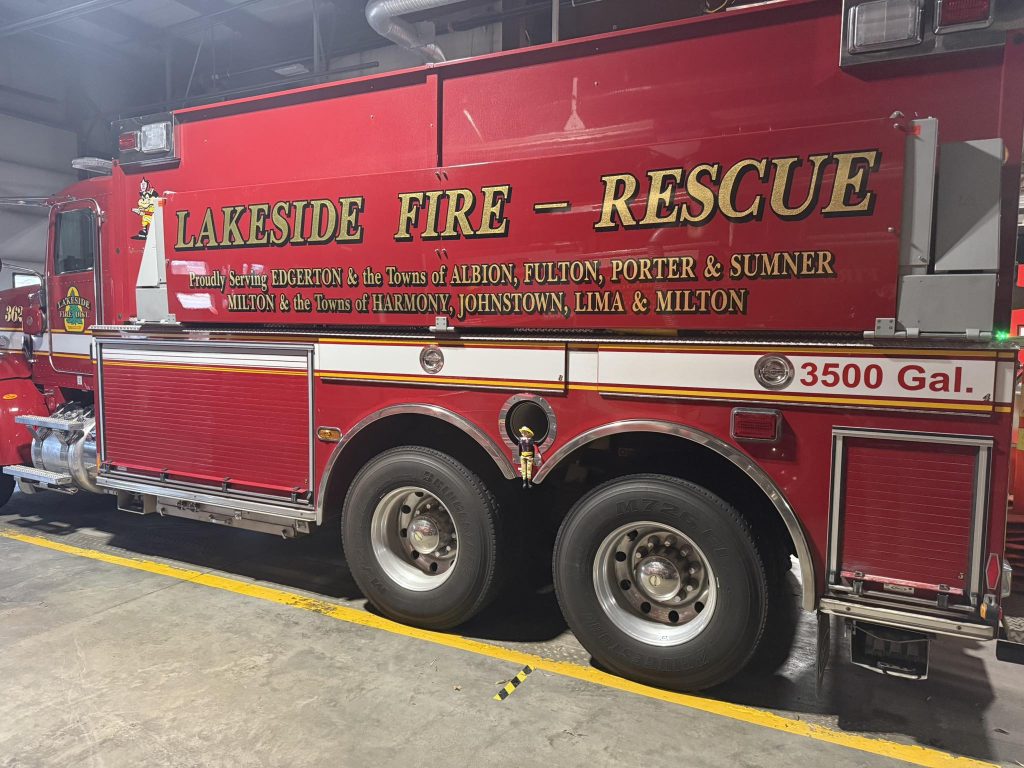 Mobile Home Park Hero Risks It All to Save Neighbors from Fire
