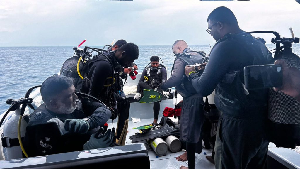 Maldivian Military Diver Dies During Search for Italian Cave Explorers