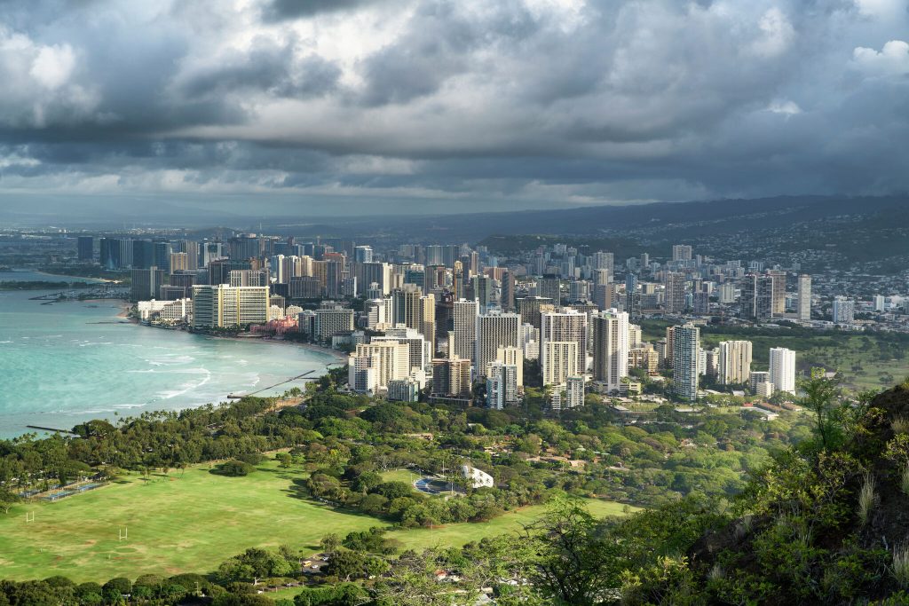 Tesla driver attacks teen driver in Hawaii