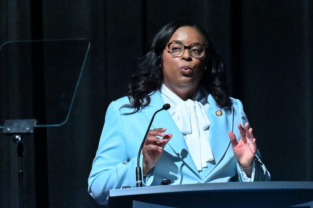 N.J. Congresswoman Facing 17 Years in Prison Announces Pregnancy