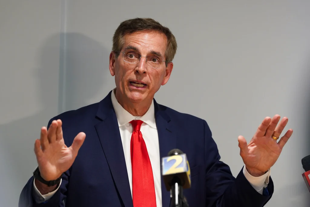 Georgia Secretary of State Threatened in Manifesto Before Bomb Scare