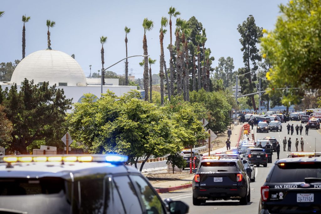 San Diego mosque suspects’ extremist writings revealed: Morning Rundown