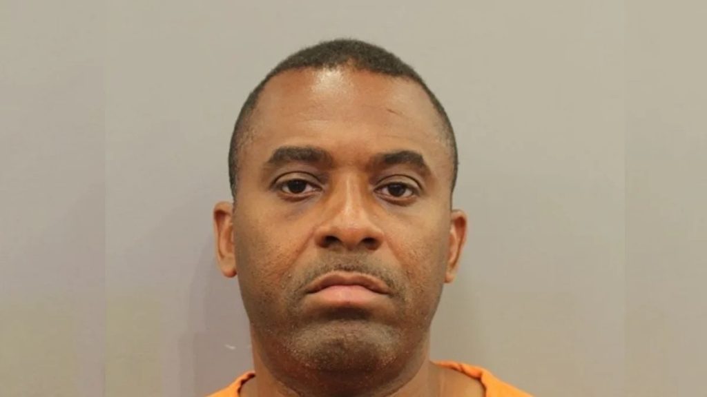 Texas Woman Stabbed, Escapes Moving Car With Toes