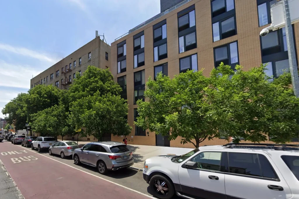 NYC woman fatally stabs beau with butterfly knife in brutal domestic violence
