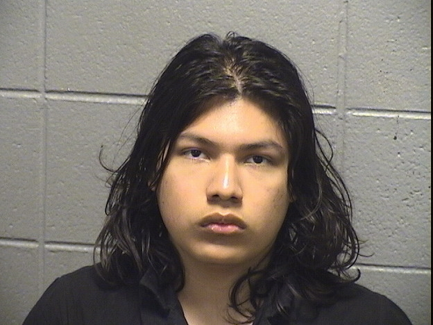 Student With 2 Knives Arrested at Rolling Meadows High